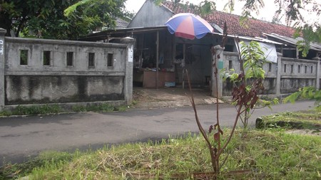 Rumah bagus di ciputat,dalam cluster,posisi hoek,harga nego