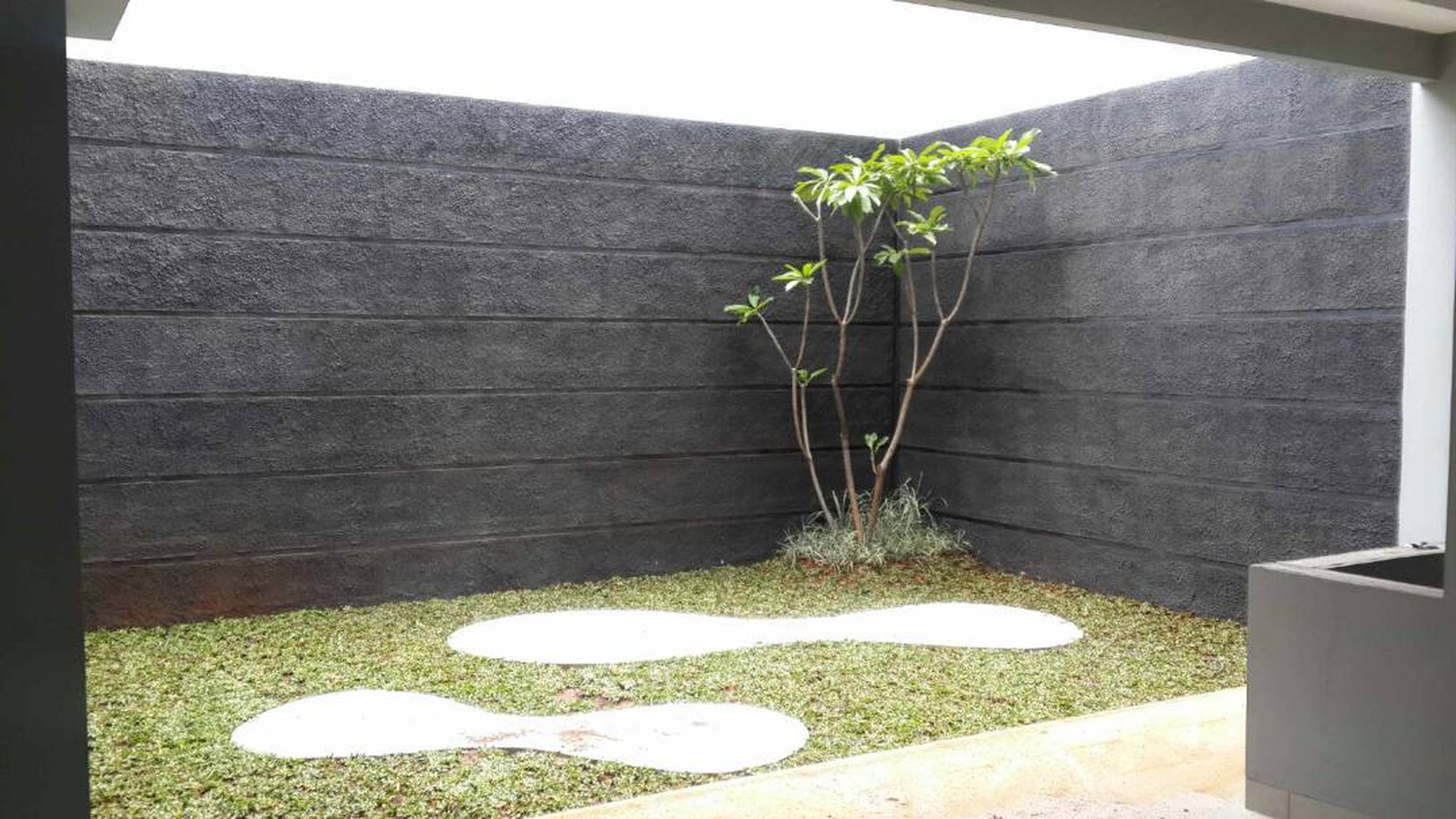 Dijual Rumah di Taman Buaran Indah - Klender, Jakarta Timur