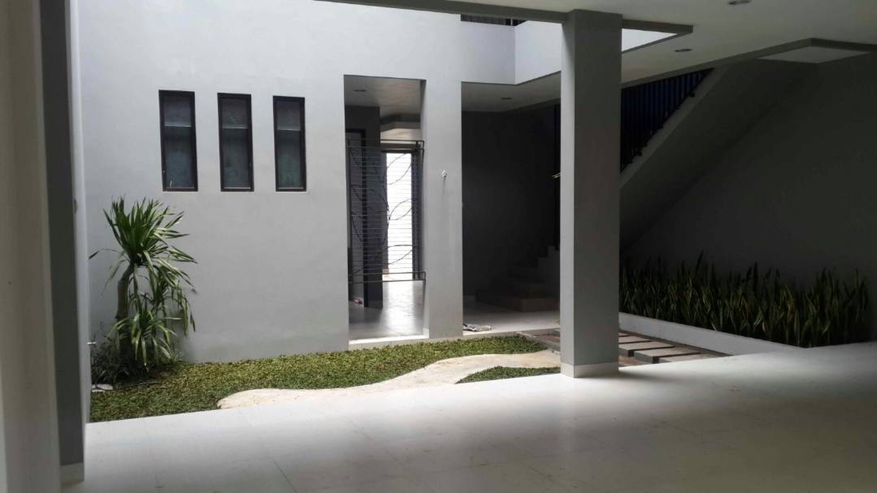 Dijual Rumah di Taman Buaran Indah - Klender, Jakarta Timur