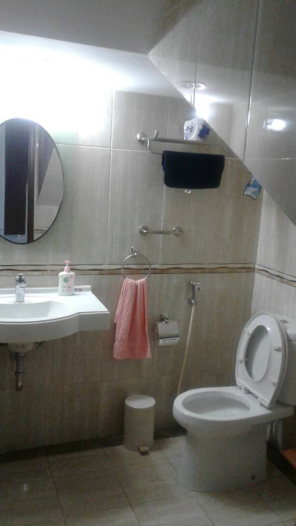 Disewakan Rumah di Jl. K.H Ramli Daerah Menteng - Tebet, Jakarta Selatan