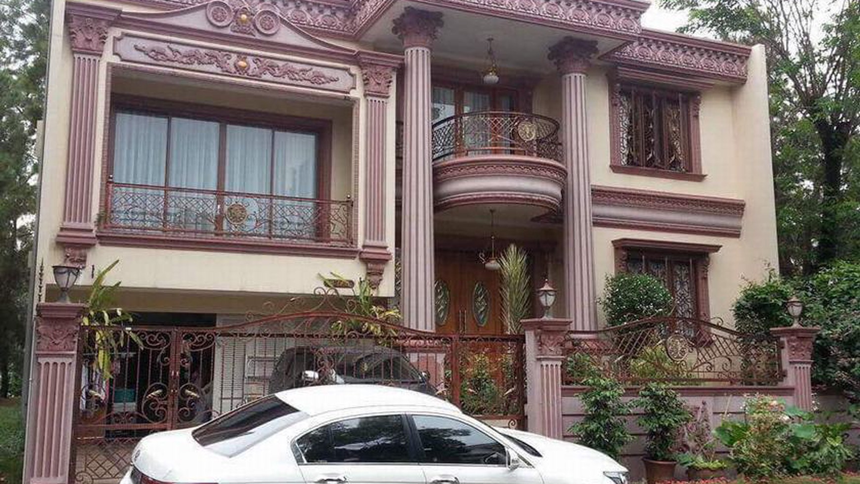 Dijual rumah di Giri Loka BSD City, Split level, Semifurnish, Furniture yang nempel, Murah, Strategis, siap huni