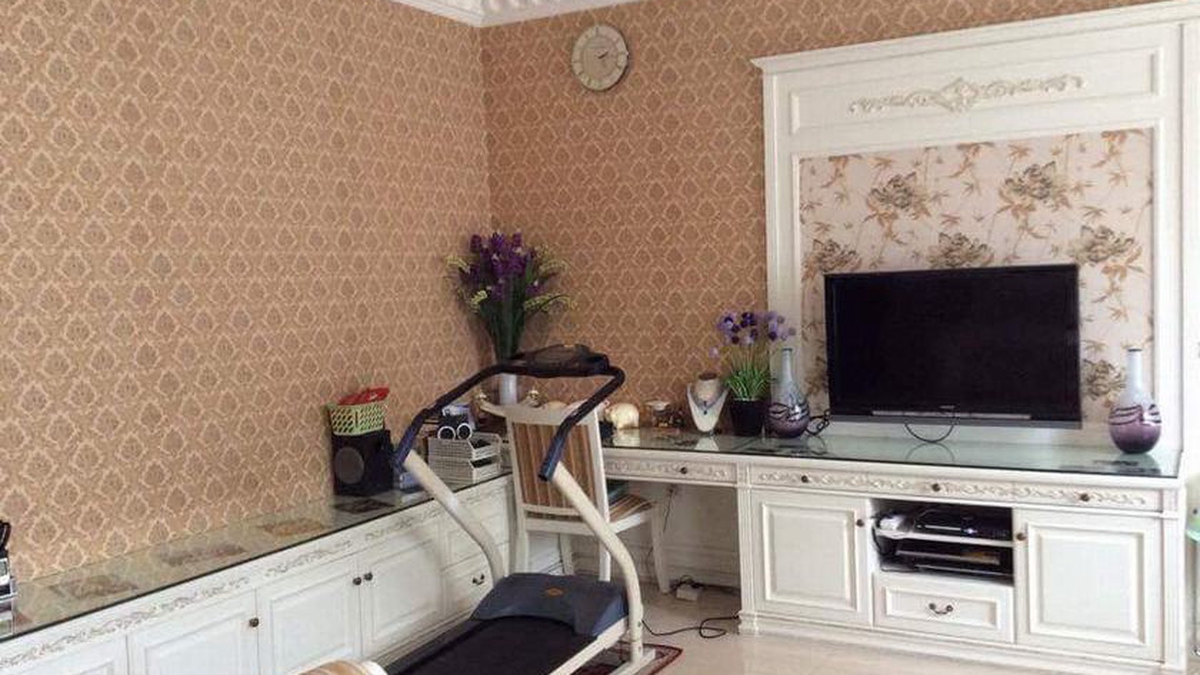 Dijual rumah di Giri Loka BSD City, Split level, Semifurnish, Furniture yang nempel, Murah, Strategis, siap huni