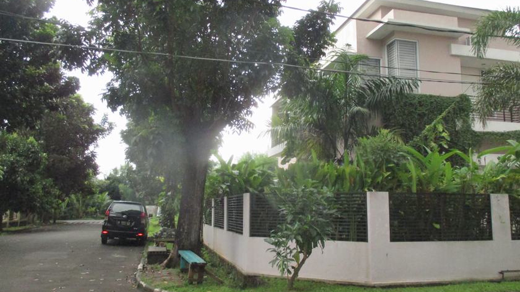 Dijual rumah di Sektor 1 D Gading Serpong, Strategis, dekat Mall Summarecon Serpong, Murah, Siap Huni.