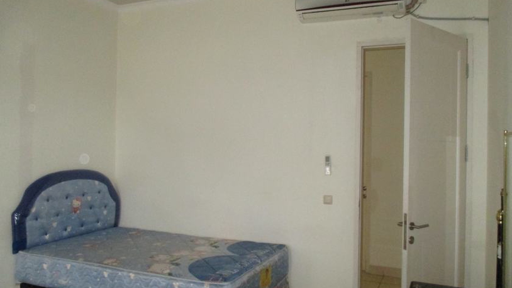 Disewa Rumah di De Latinos Mexicano BSD City, Murah, strategis, siap huni