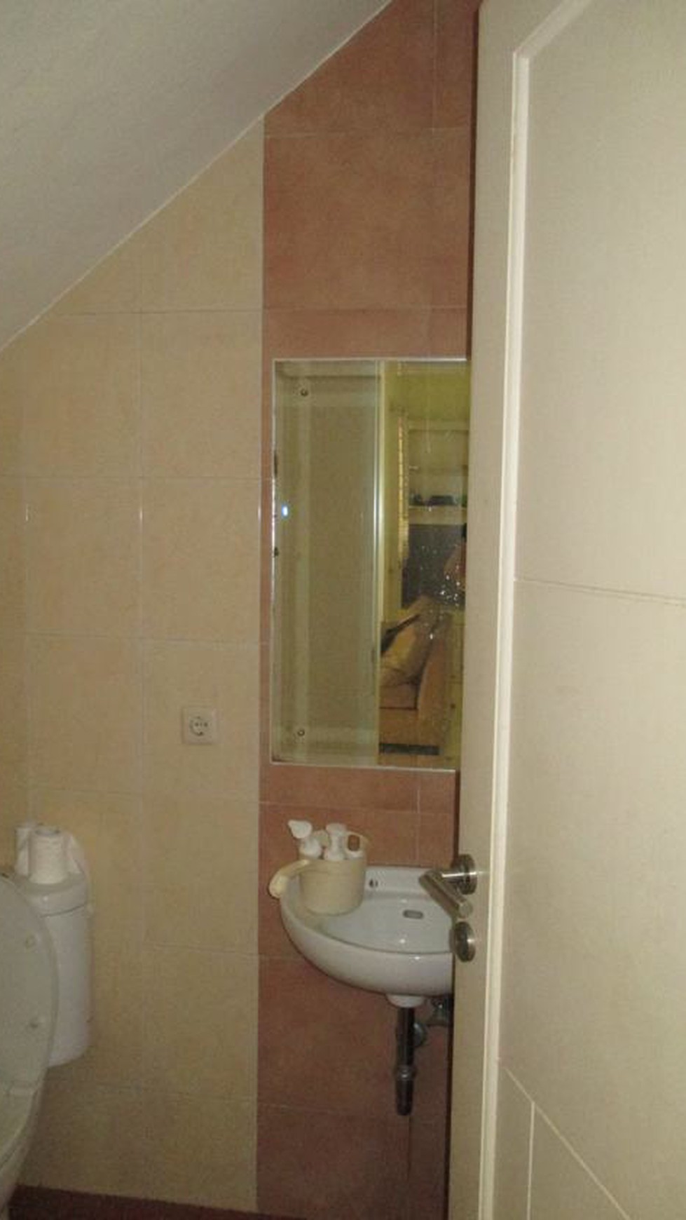 Disewa Rumah di De Latinos Mexicano BSD City, Murah, strategis, siap huni