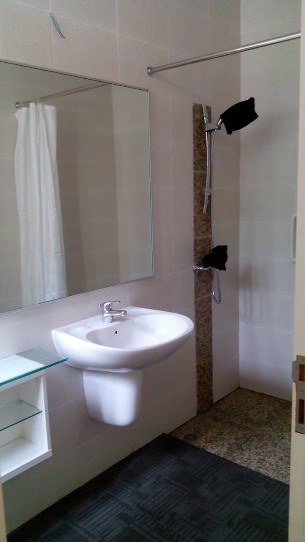 Rmh baru renov di Sek 7 Bintaro