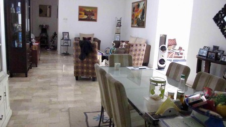 beautiful house in the prime area of FAtmawati