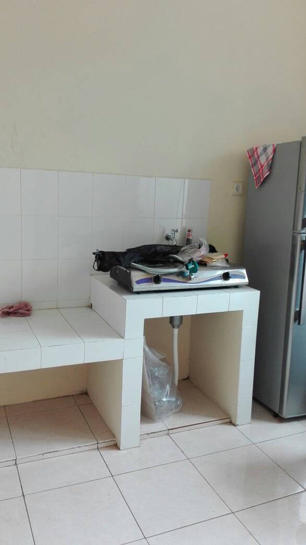 Rumah Dalam Cluster Di Ciputat #ER