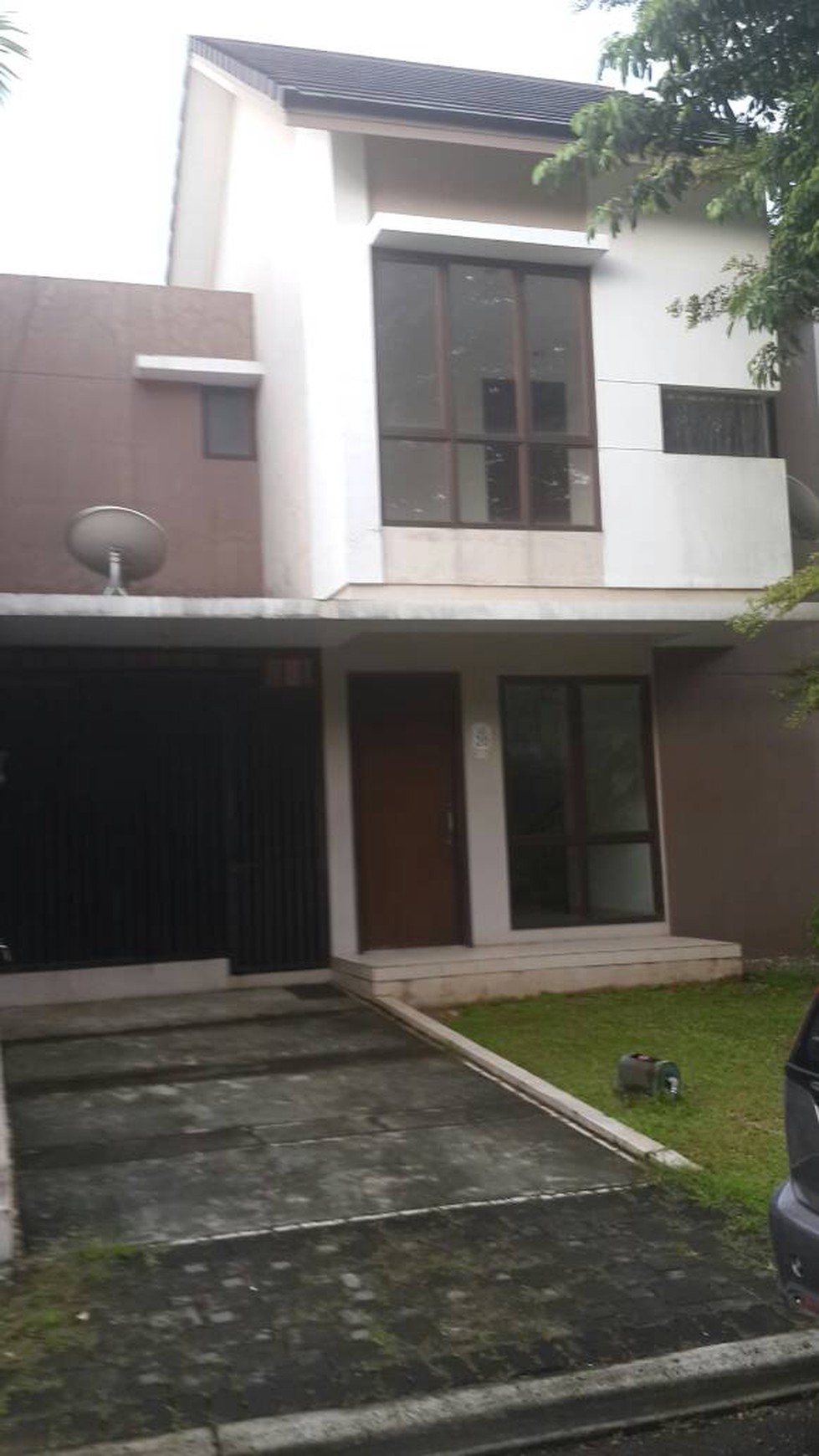 Rumah Siap Huni di The Icon Lokasi Strategis