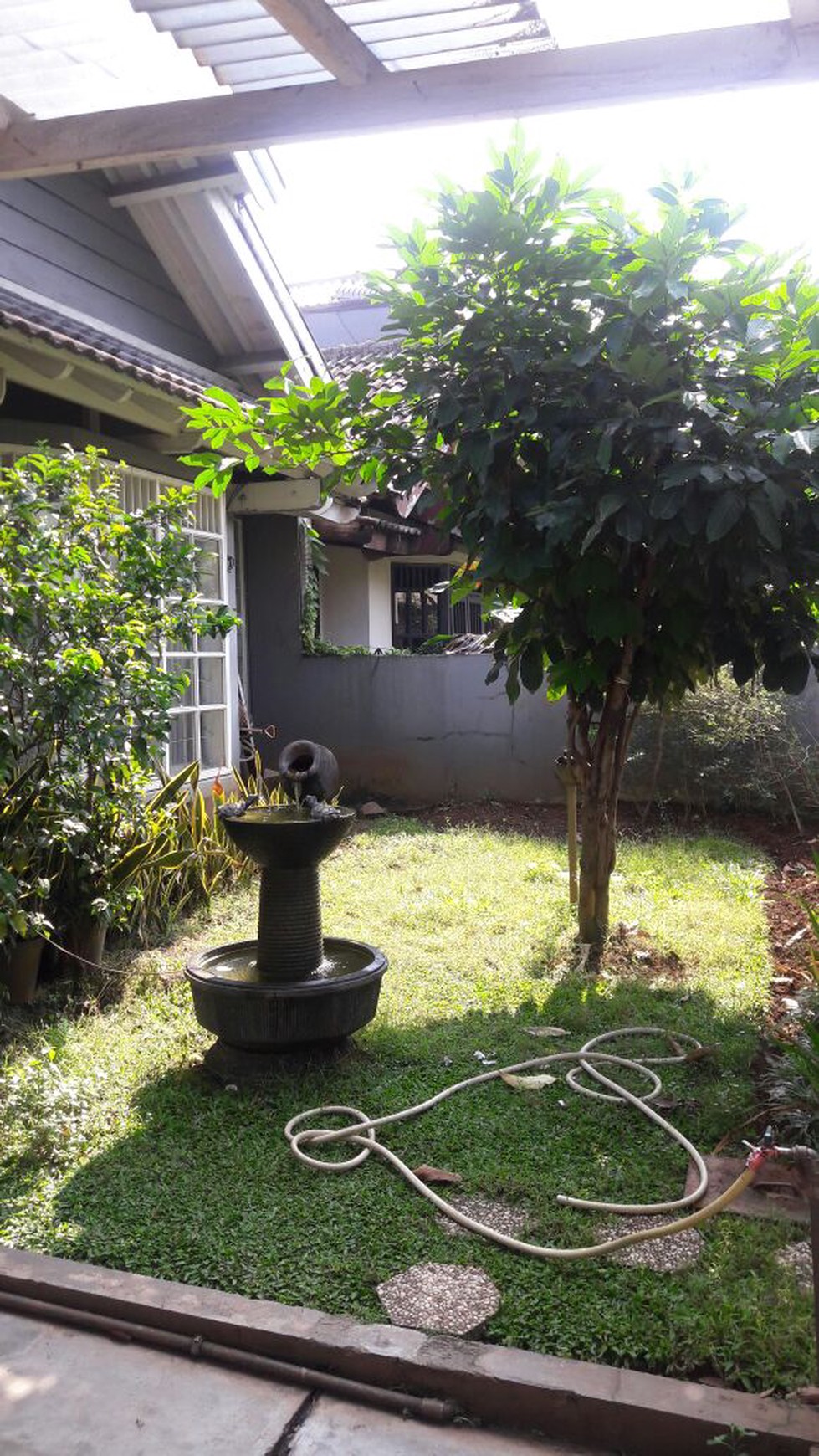 Rumah siap huni di Bintaro Jaya sektor 3