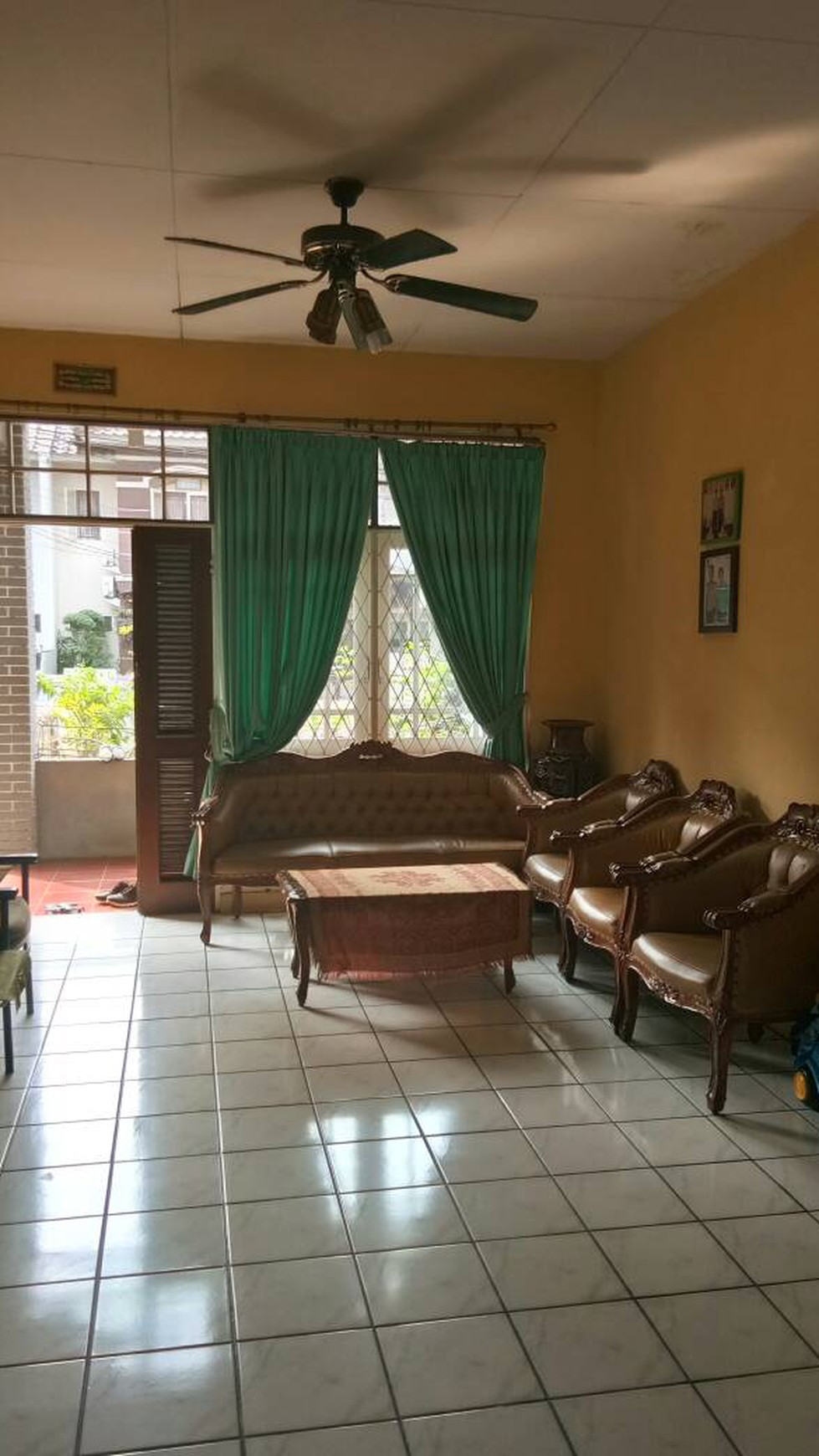 Rumah Hitungan Tanah di Villa Melati Mas