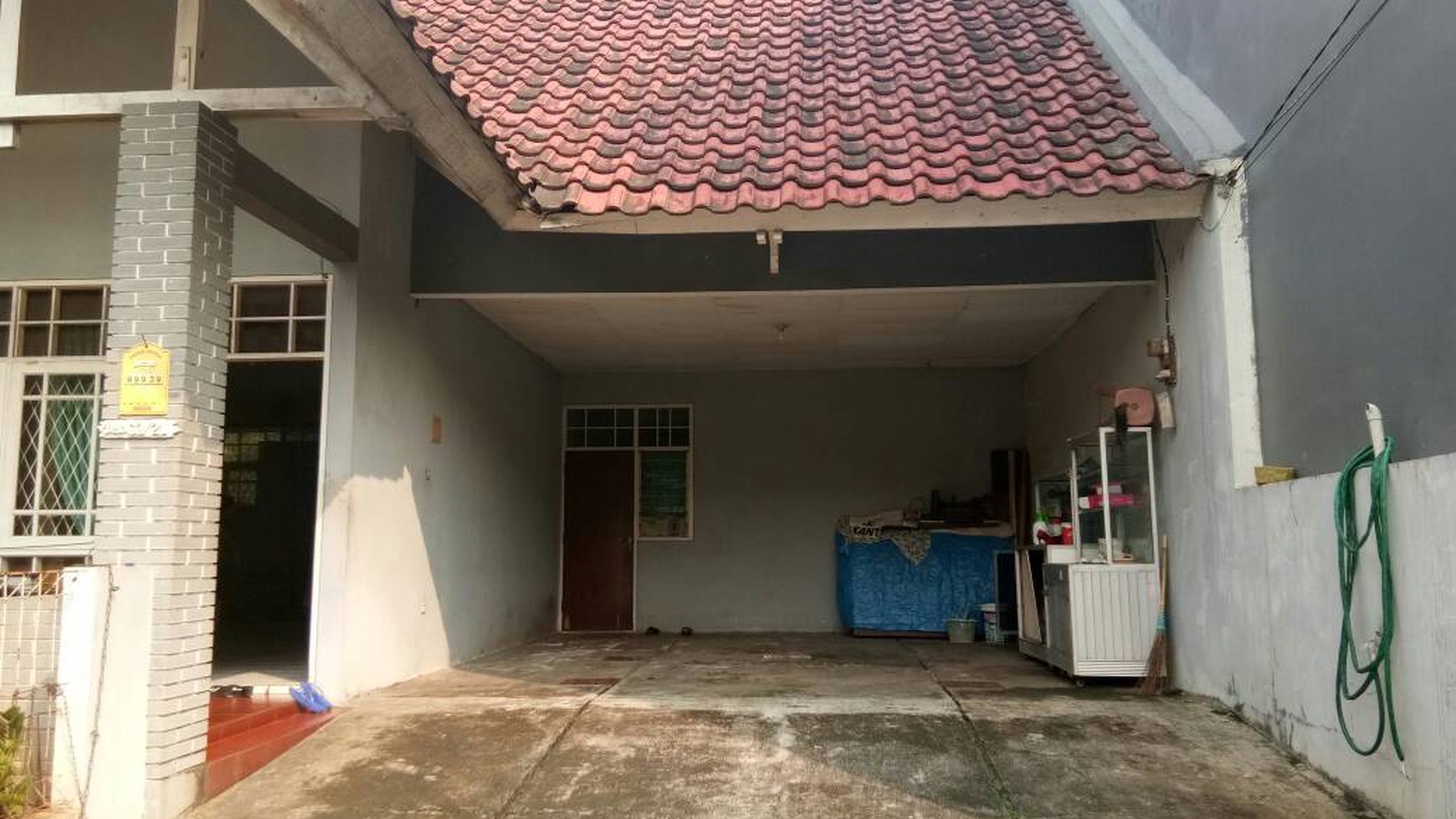 Rumah Hitungan Tanah di Villa Melati Mas