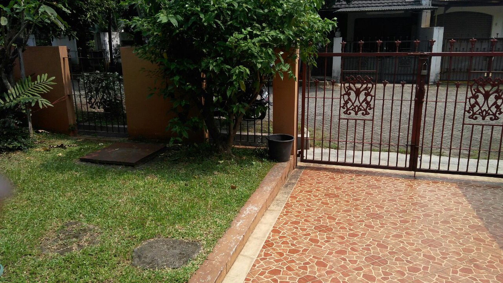 Rumah Dengan Lingkungan Aman & Nyaman @ Villa Pejaten Mas