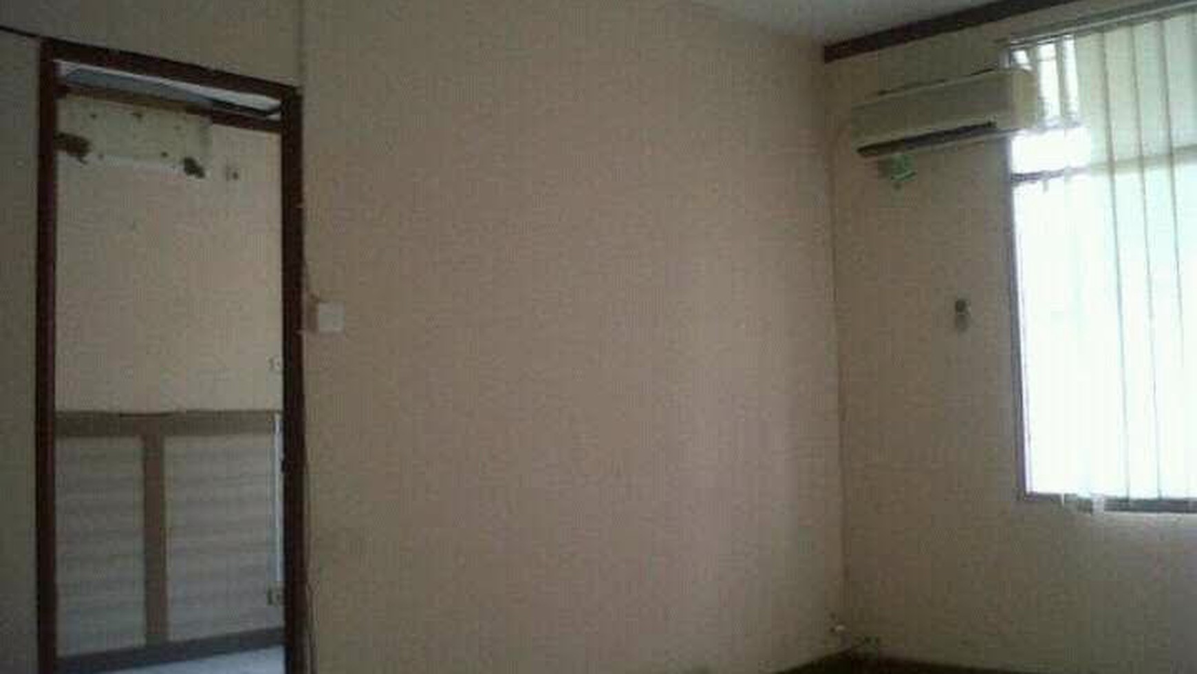 Ruko di Jalan Danau Toba Benhil