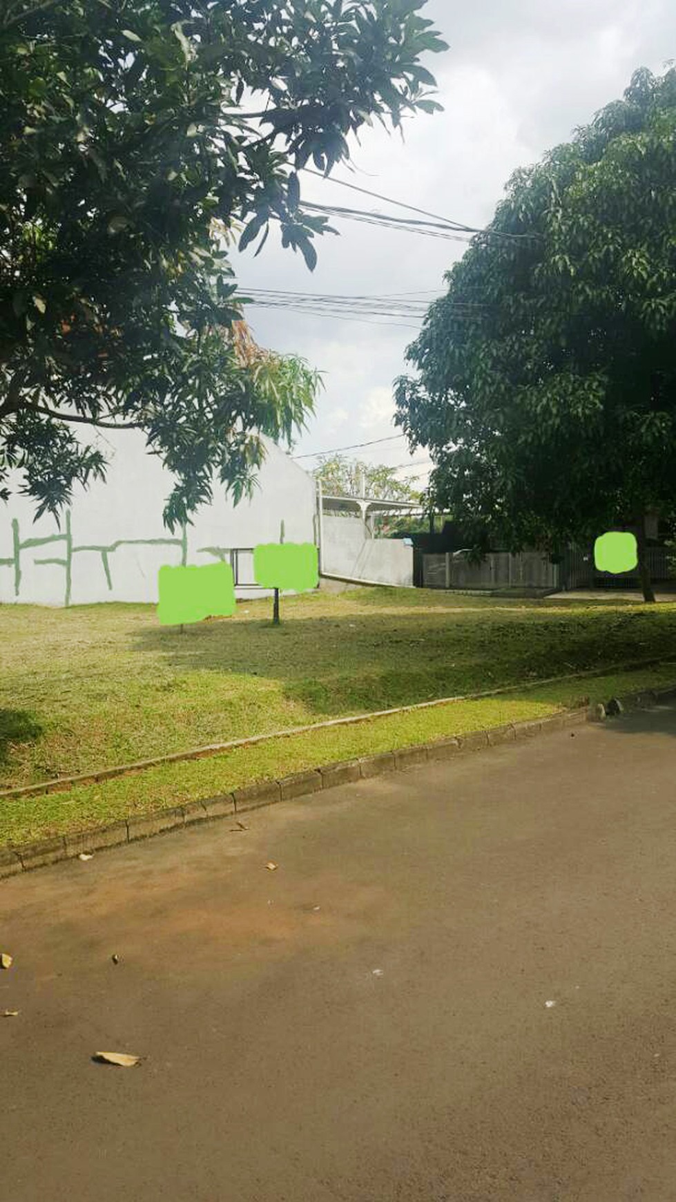 Dijual Tanah Kavling, luas, lokasi strategis, lokasi pinggir Jalan.