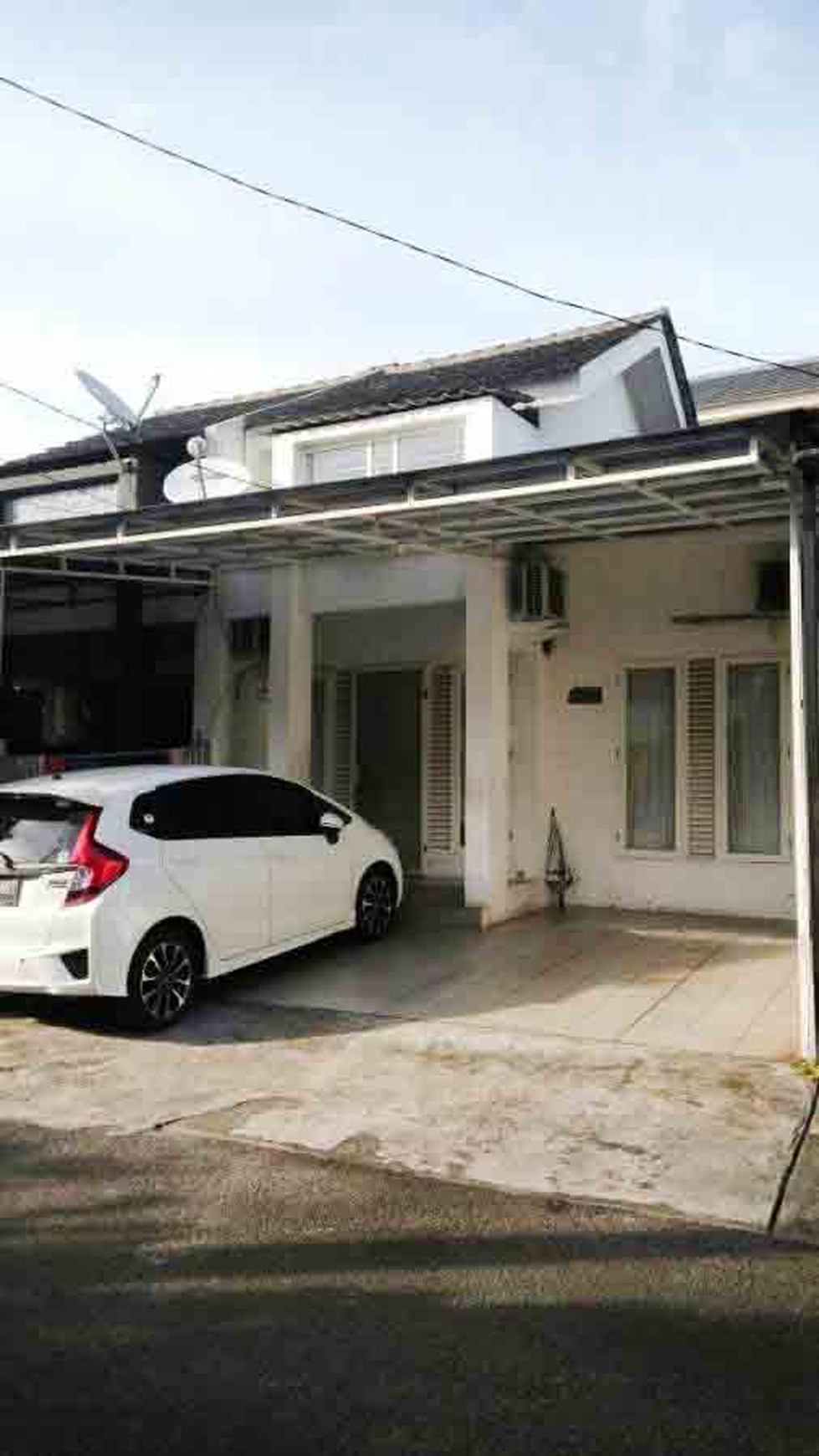 Rumah Dijual, Nyaman, aman, Asri, Akses Lokasi Mudah, Dan siap huni @Perum Carisa