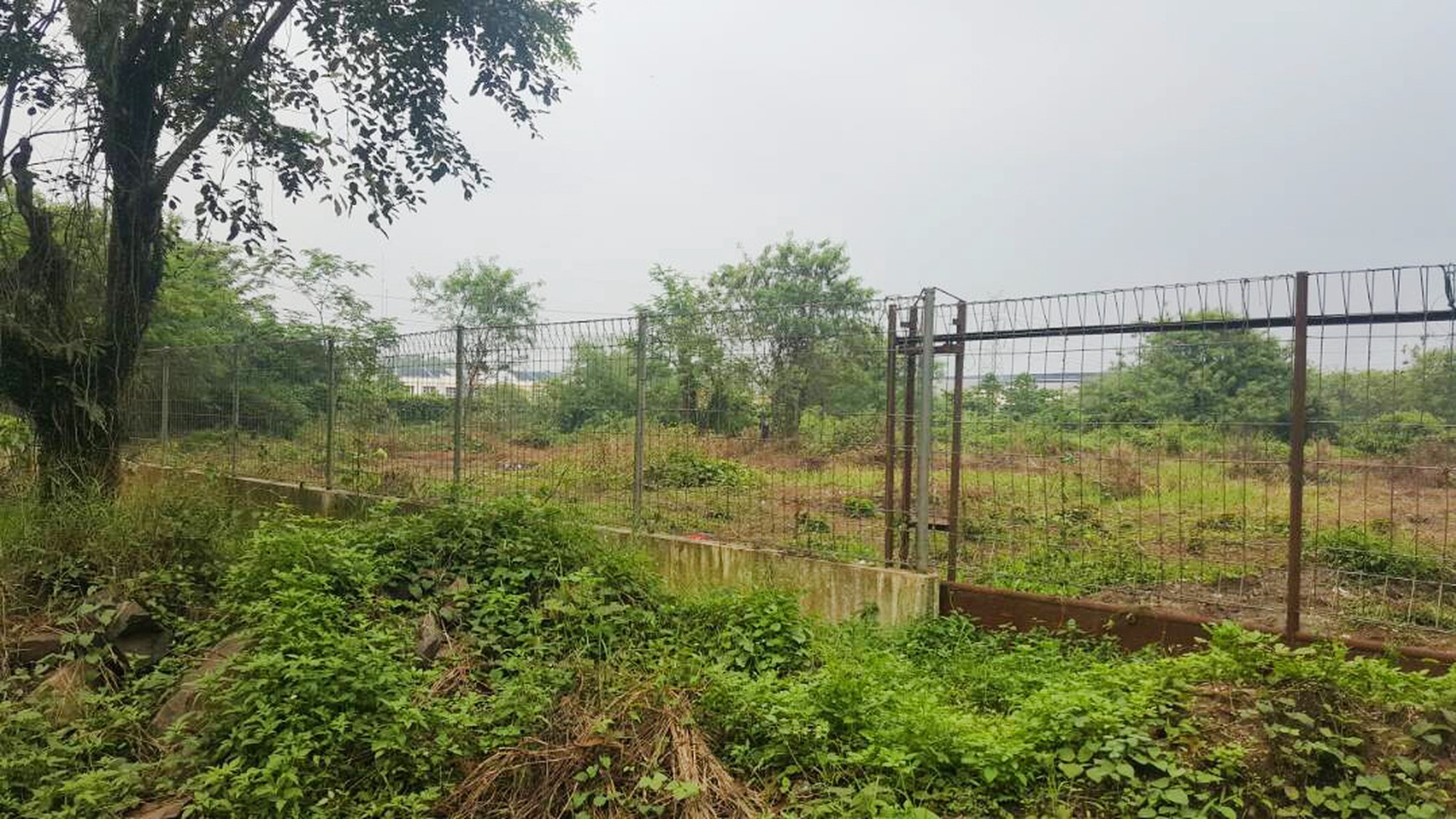 Dijual tanah Luas, Lokasi Strategis, Lokasi Mudah, Pinggir Jalan