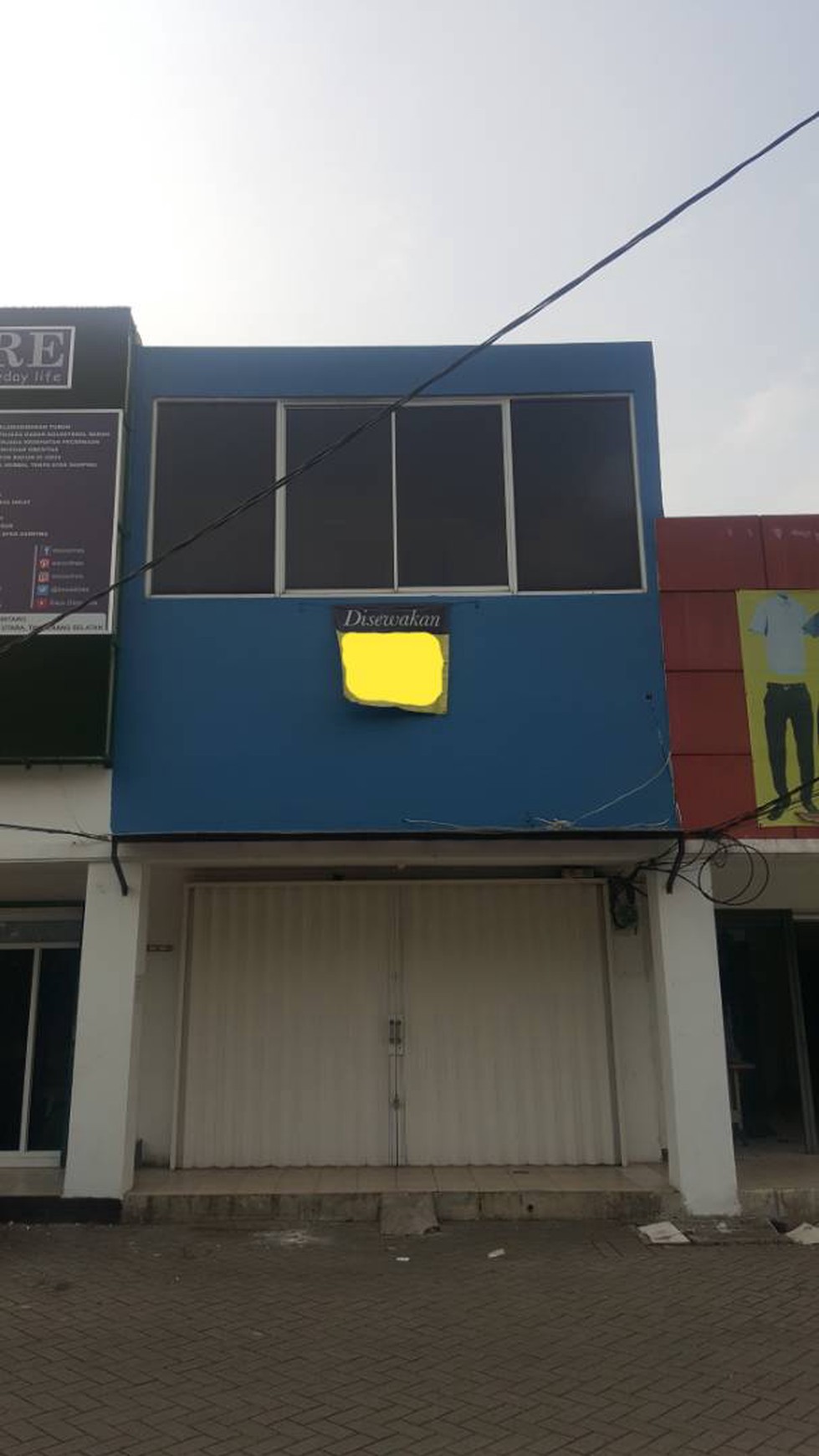 Disewakan Ruko Luas, lokasi sangat strategis, pinggir jalan, Bebas Banjir