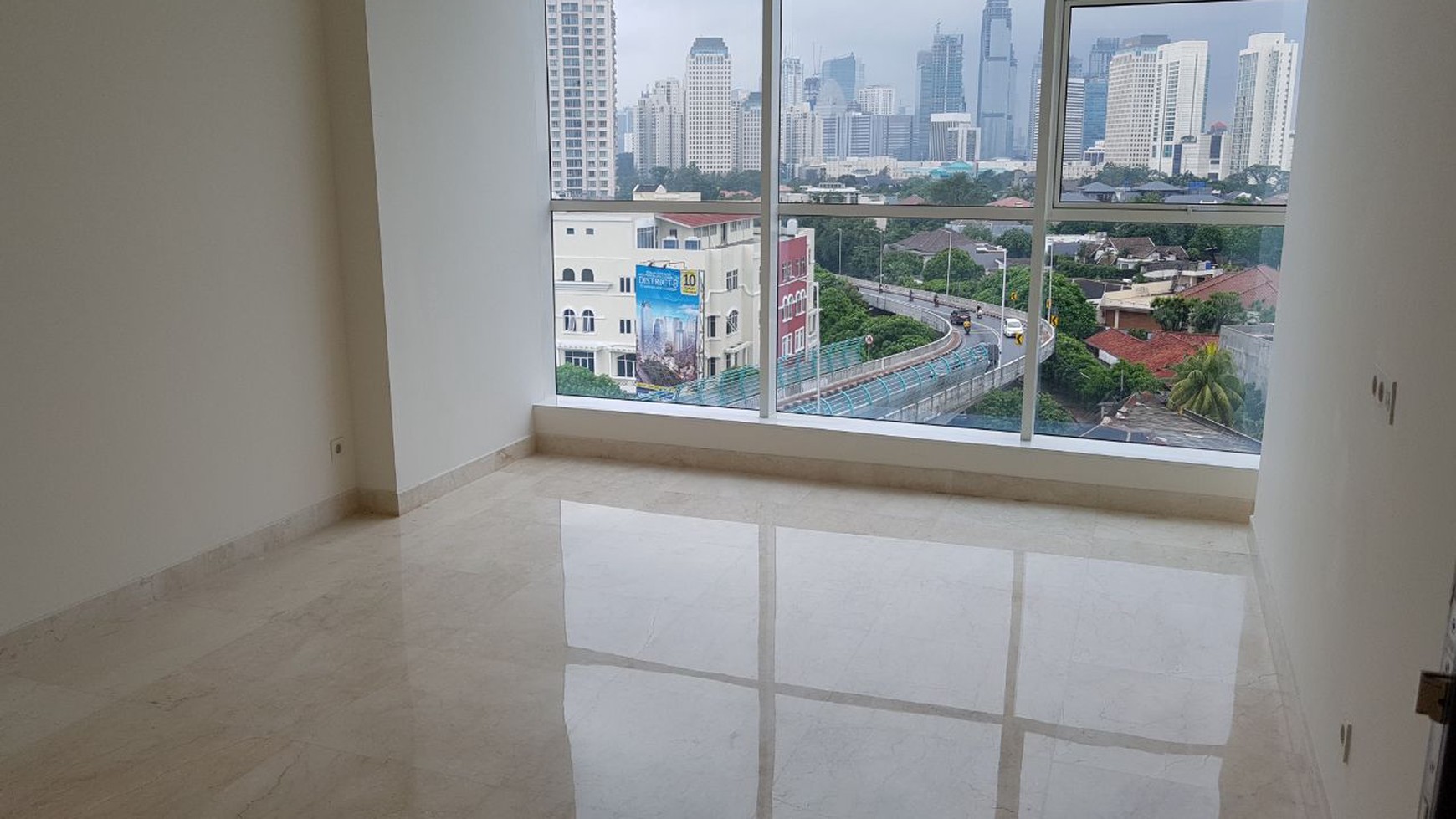 Apartemen Four Winds Senayan