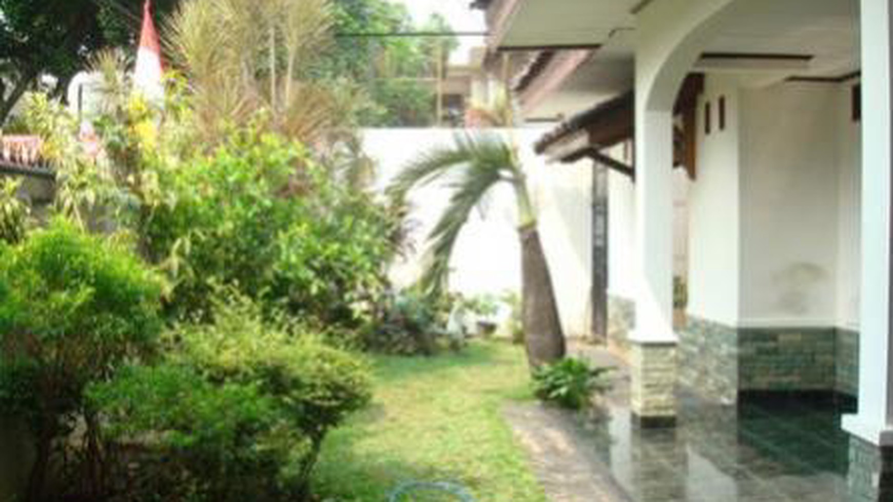 beautiful house in the prime area of Kebayoran