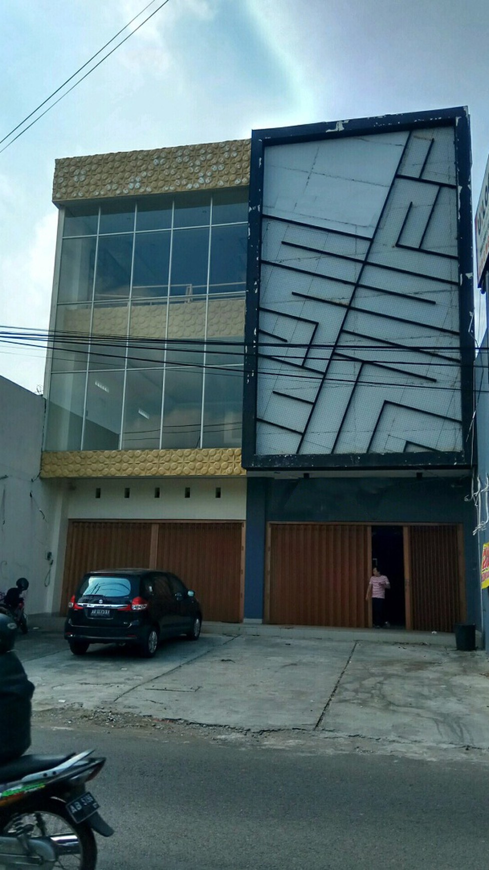 RUKO STRATEGIS, JL PALAGAN TENTARA PELAJAR, NGAGLIK, SLEMAN