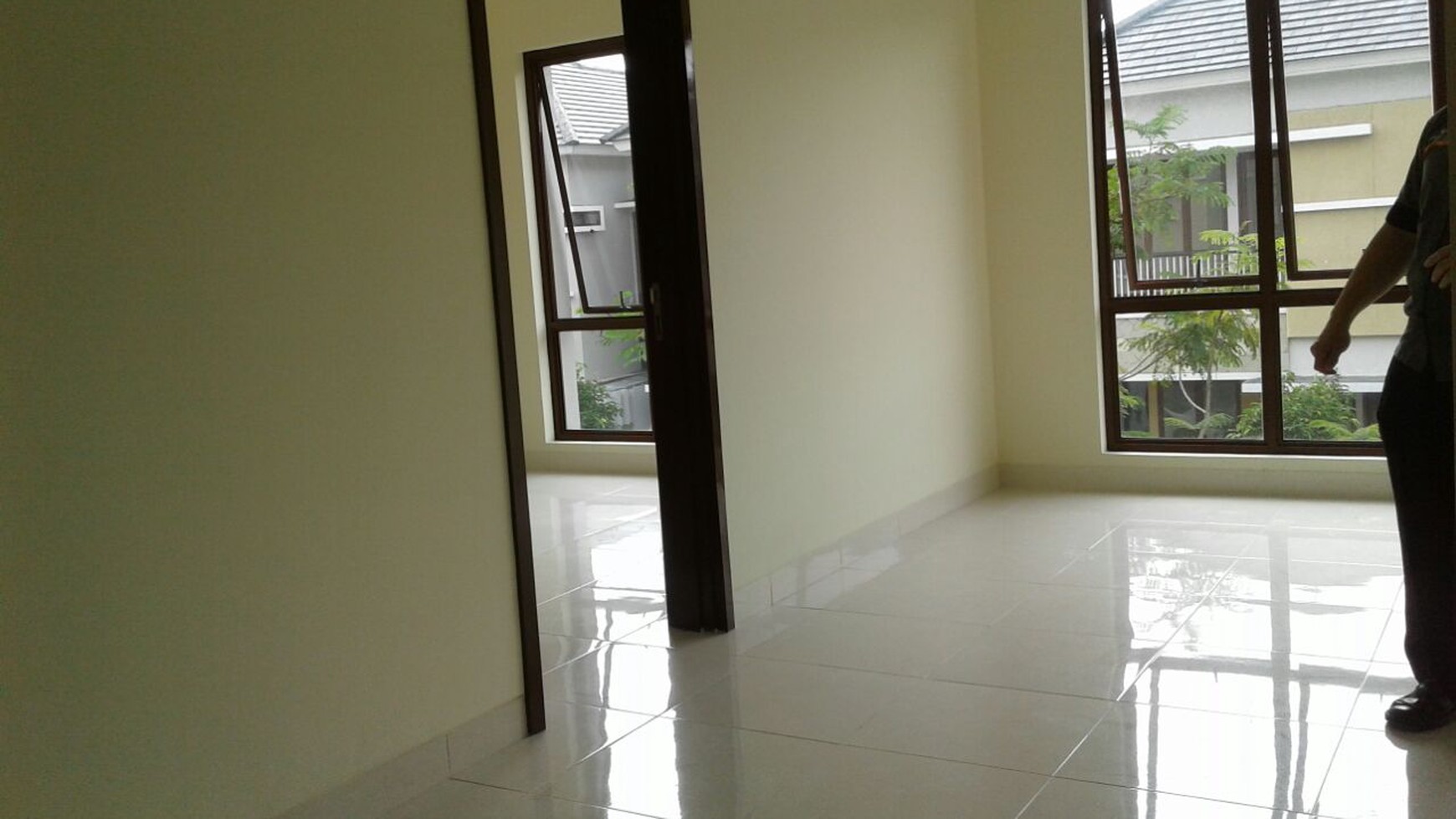 Disewakan Rumah Bagus Di Cluster Discovery, Bintaro Sektor 9