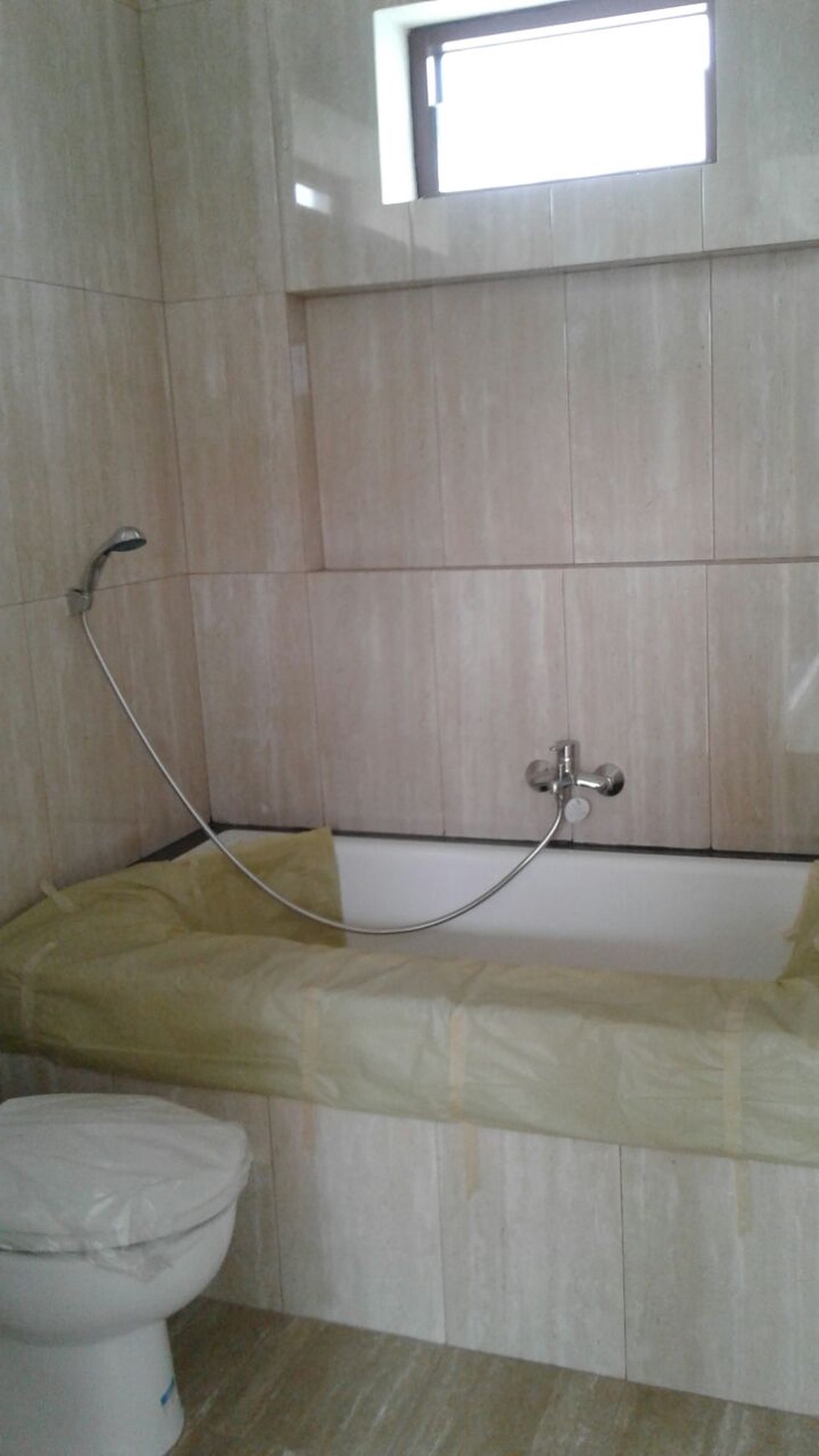 Disewakan Rumah Bagus Di Cluster Discovery, Bintaro Sektor 9