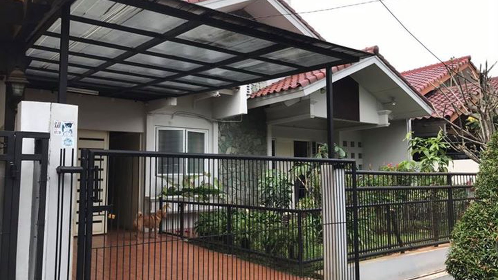 Dijual RUMAH CANTIK lokasi sangat Strategis