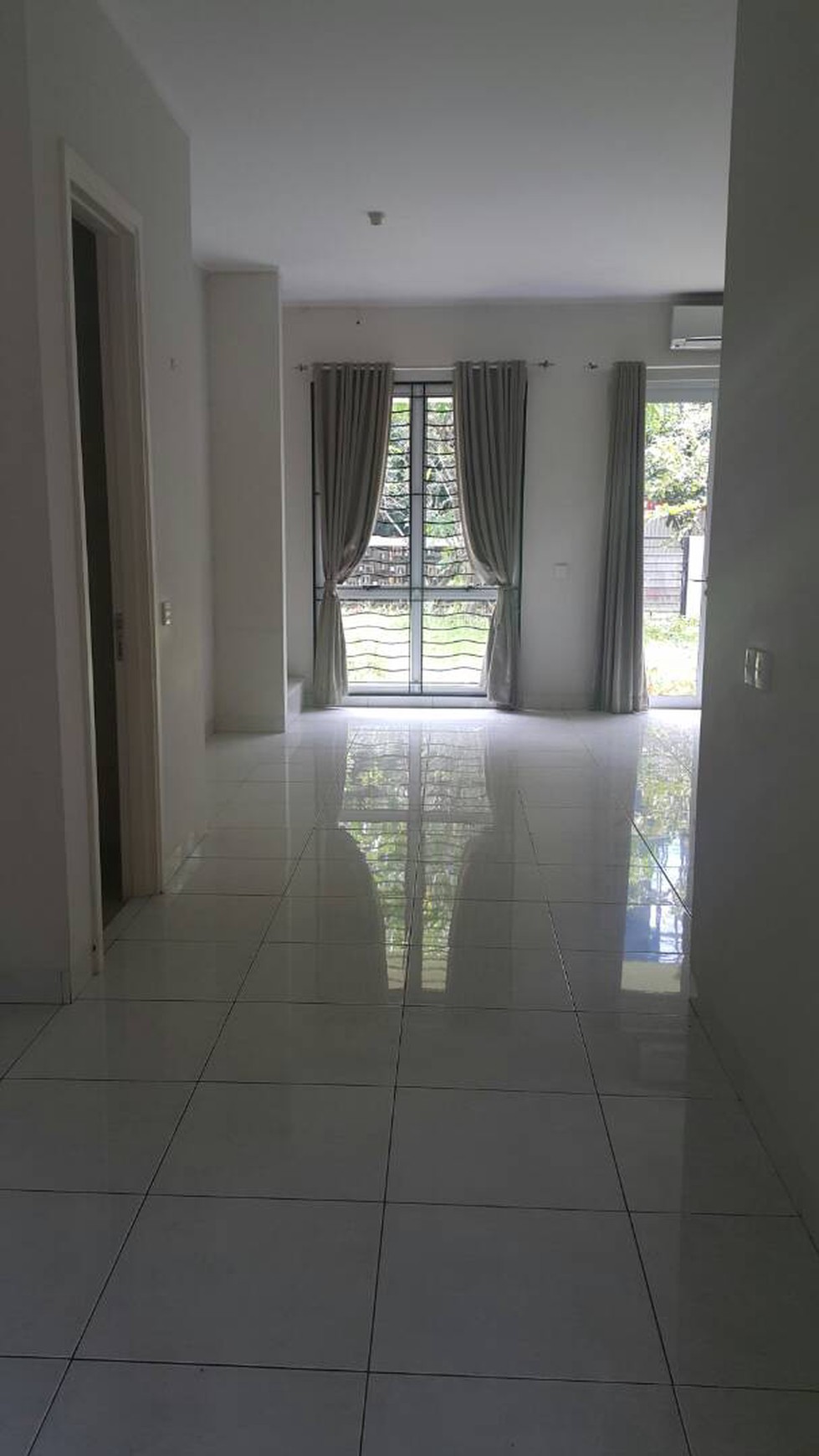 DIJUAL FORESTA BSD Harga di bawah pasaran, Nego sampai laku