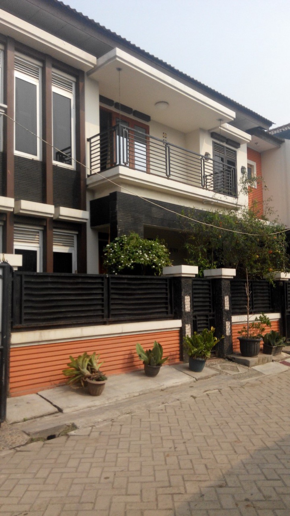 Dijual Rumah di Dasana Indah - Legok, Tangerang