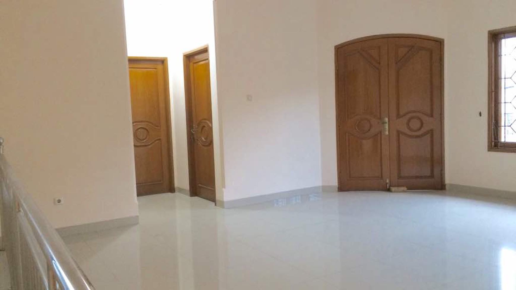 beautiful house in the prime area of Tebet