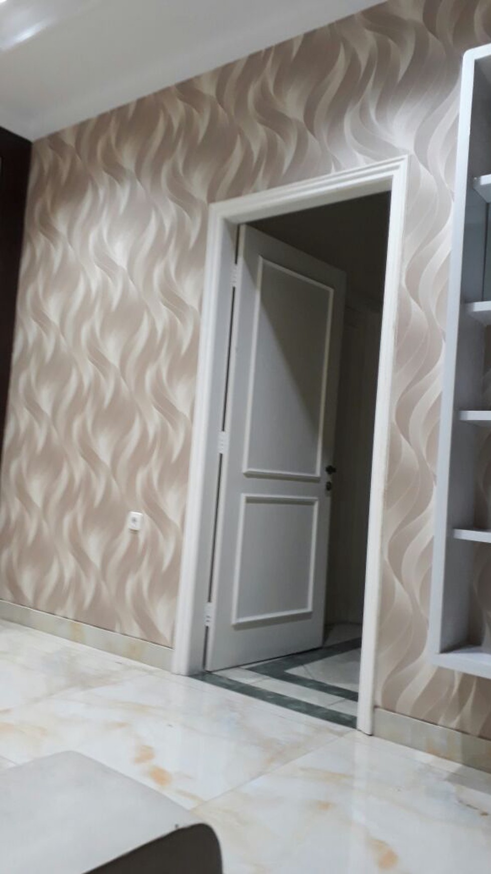 Disewakan Rumah Full Furnish di Taman Beverly Golf - Lippo Karawaci