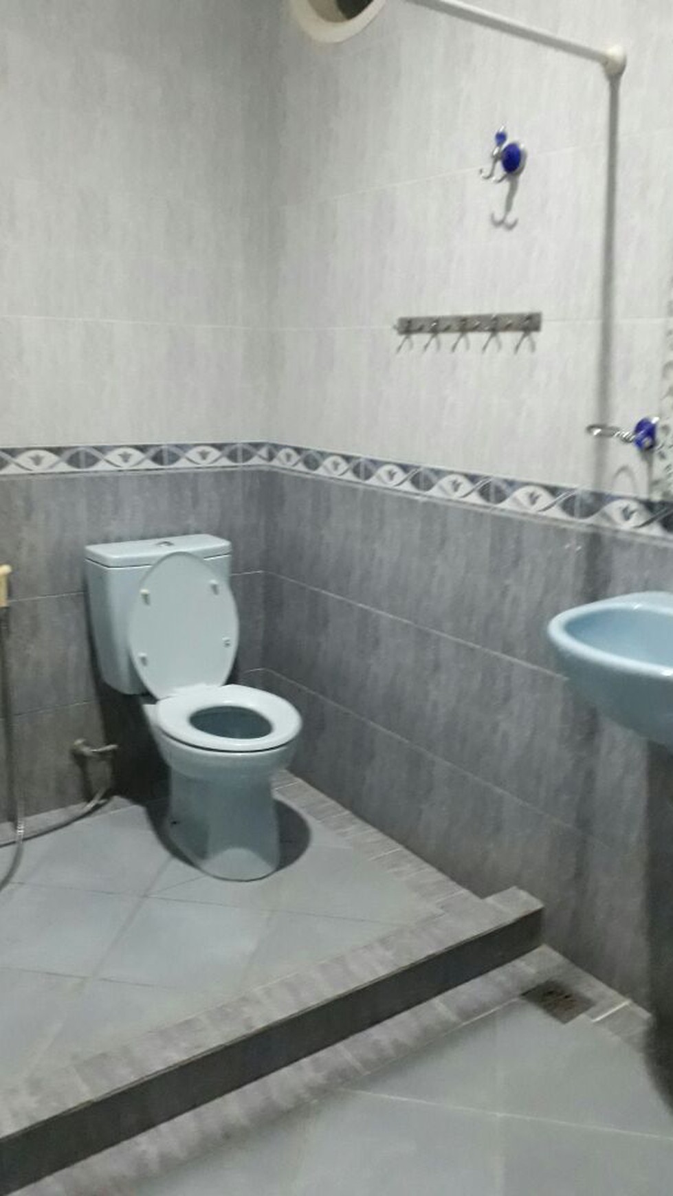 Disewakan Rumah Full Furnish di Taman Beverly Golf - Lippo Karawaci