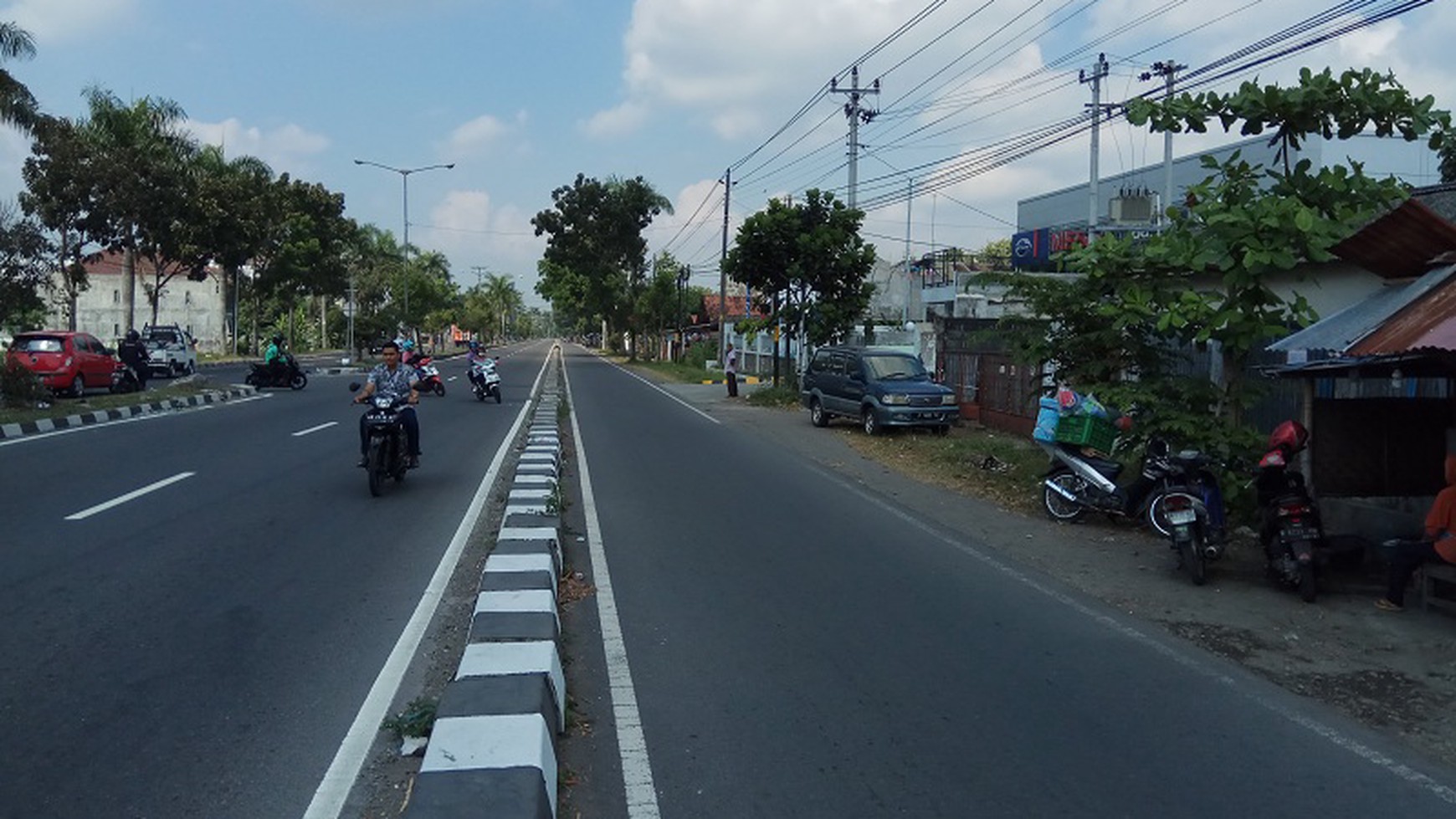 GUDANG LUAS DAN STRATEGIS, RINGROAD BARAT, TAMANTIRTO, BANTUL