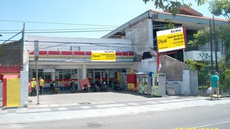 di Gayungsari Barat Lokasi Strategis, Nol Jalan, dekat Masjid Akbar Surabaya, Cocok untuk Resto / kantor / Klinik / toko dsb (bisa sewa min 3 th)