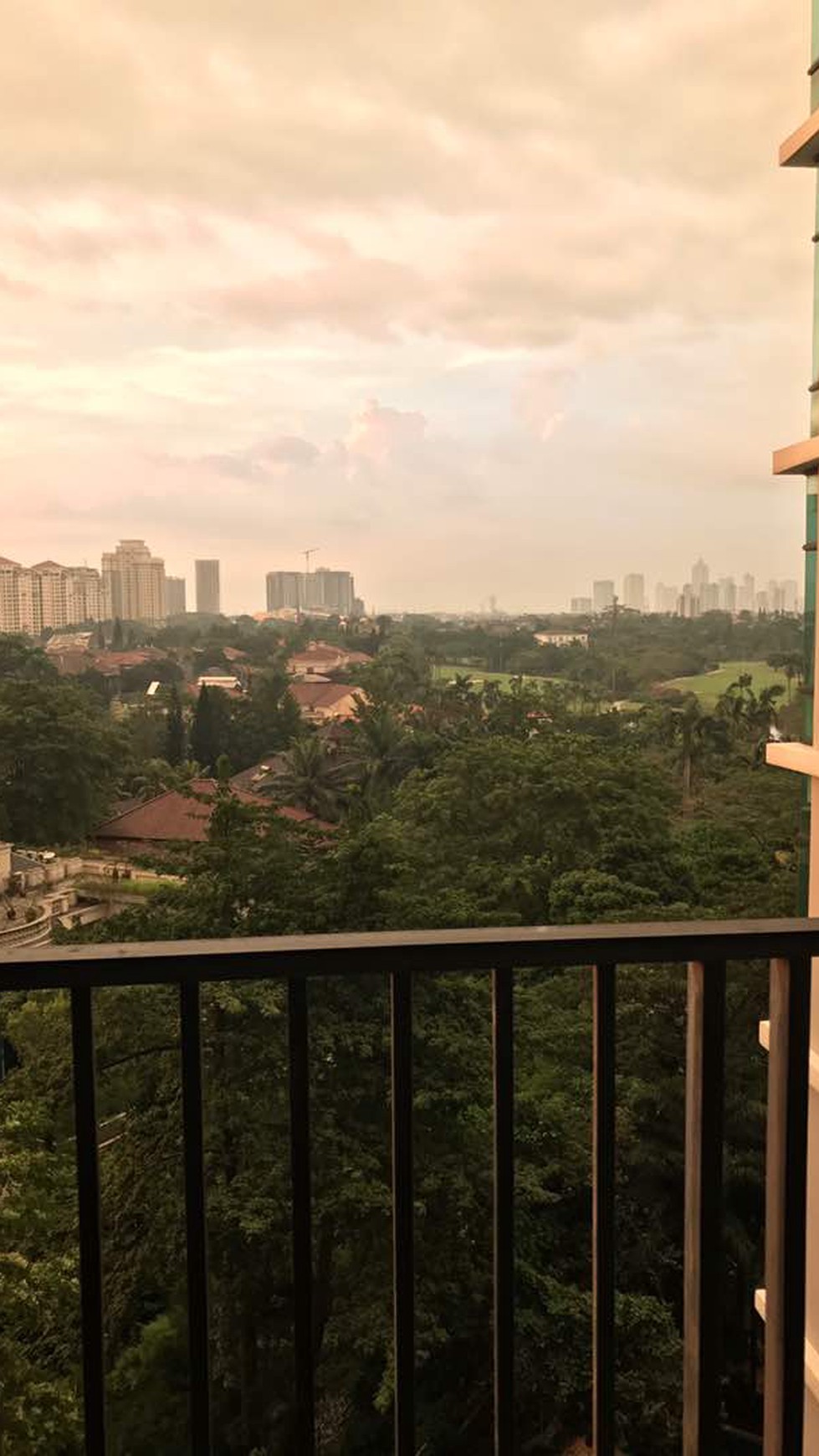 Apartemen Hampton Park Fully Furnished