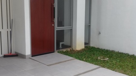 Rumah Minimalis 3 Lantai Posisi Hook Pondok Indah #A