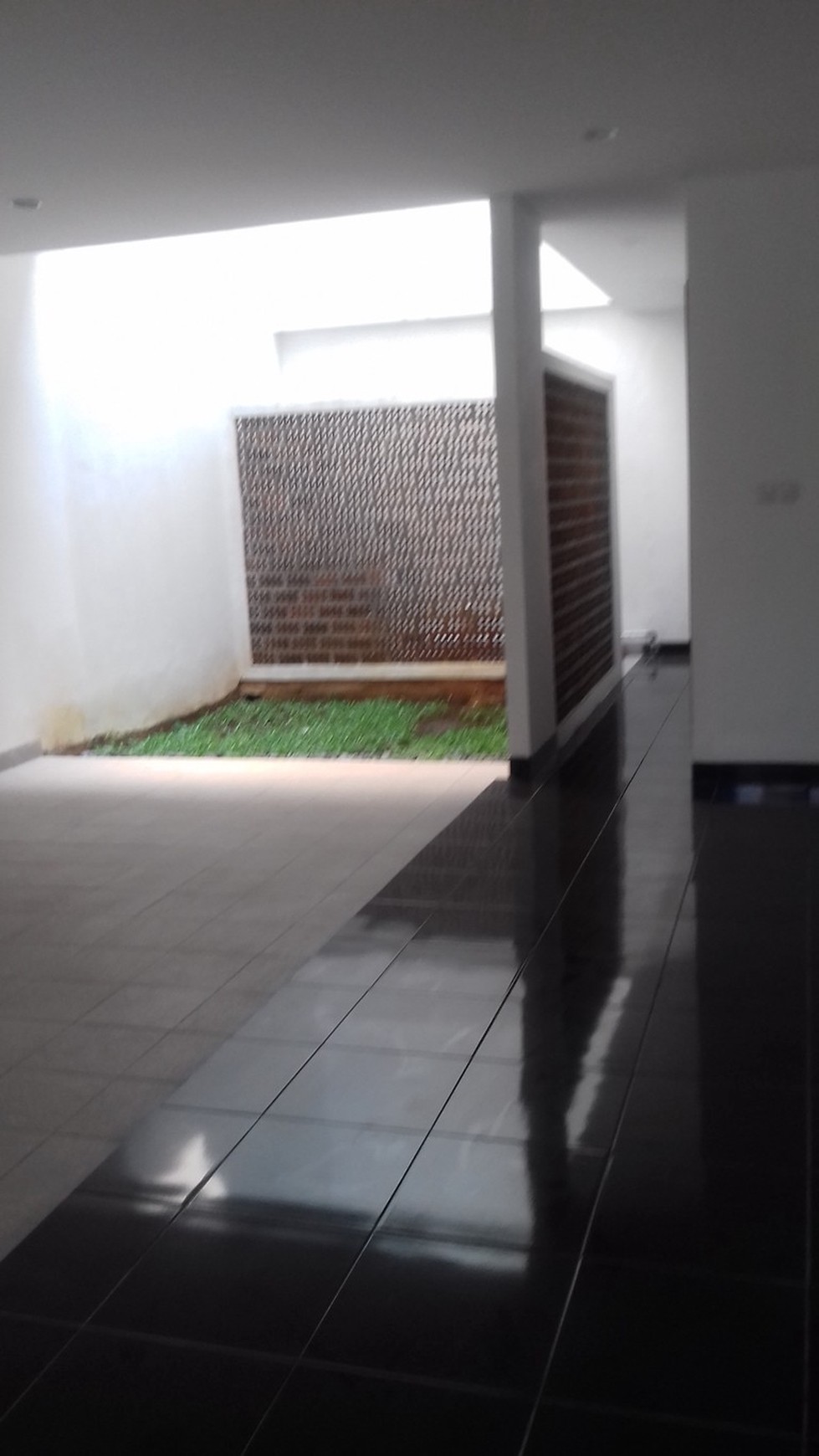 Rumah Minimalis 3 Lantai Posisi Hook Pondok Indah #A