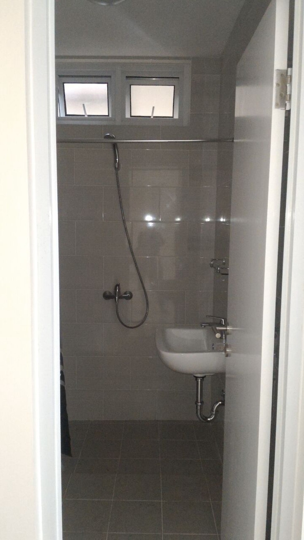 Rumah Baru di Puri Cinere Disewakan