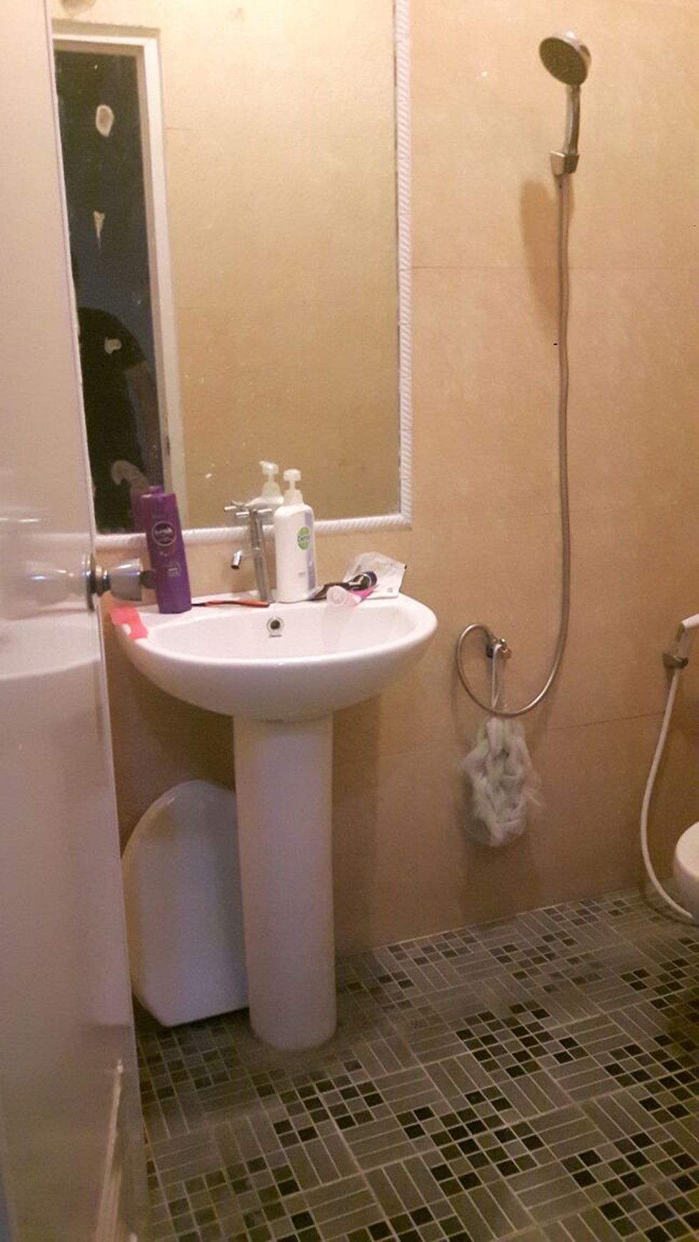 Dijual Rumah di Taman Holandia - Lippo Karawaci