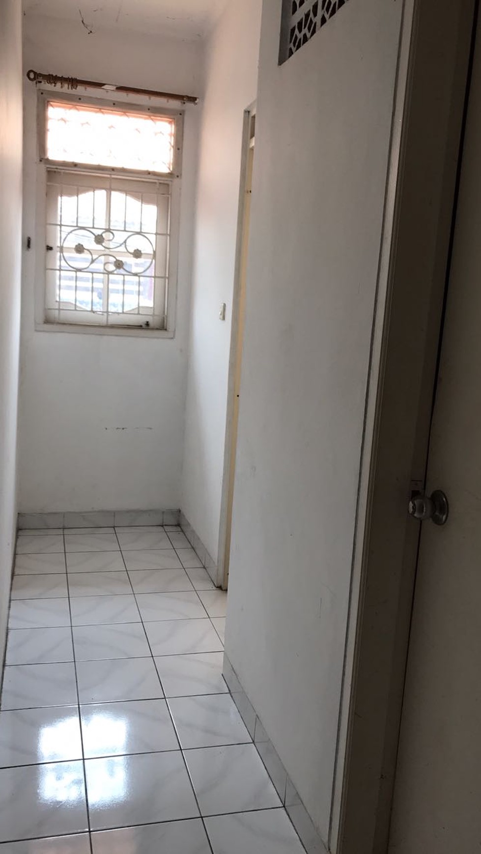 Dijual Rumah di Taman Osaka - Lippo Karawaci