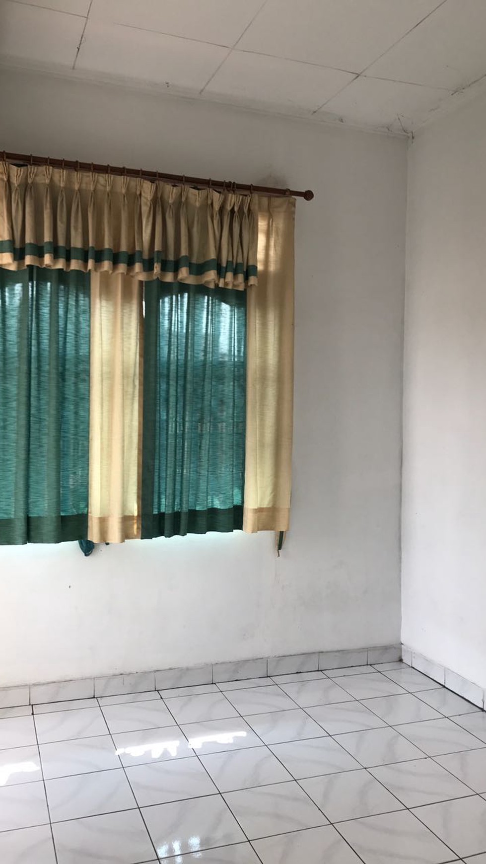Dijual Rumah di Taman Osaka - Lippo Karawaci