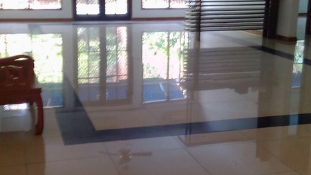 Beautiful house in the prime area of Kemang