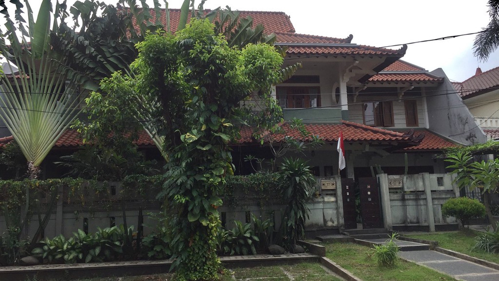 DIJUAL - Rumah Artistik Traditional di Jaka Permai Bekasi