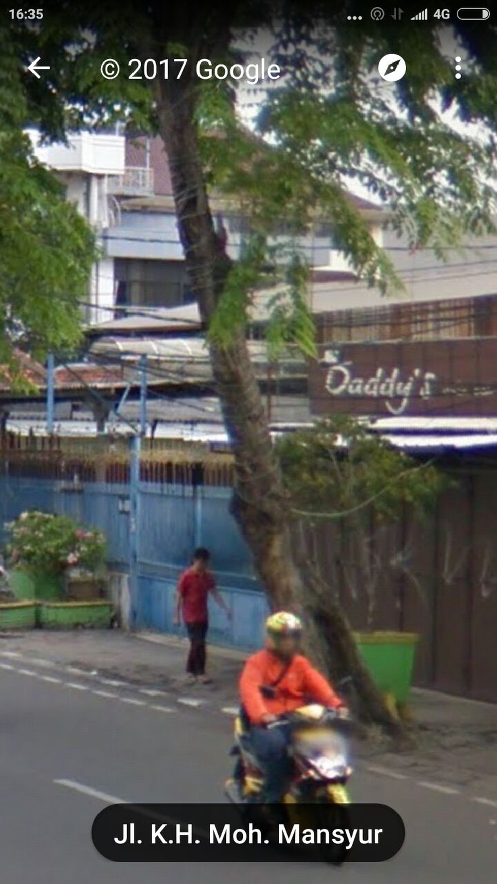 Lokasi strategis dan cocok untuk kantor / tempat usaha