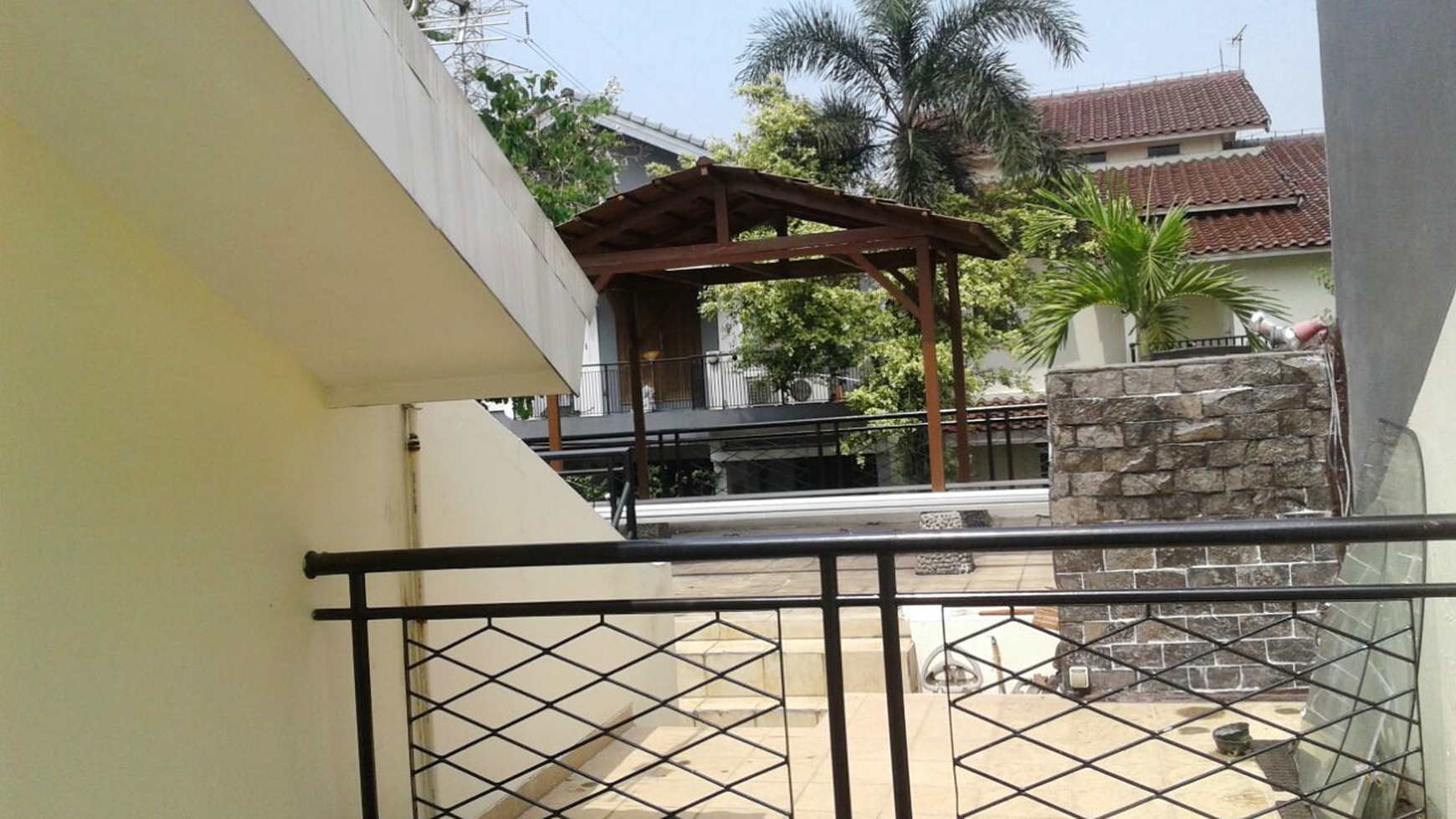 Rumah Bagus Di Jl Mandar Utama, Bintaro Jaya