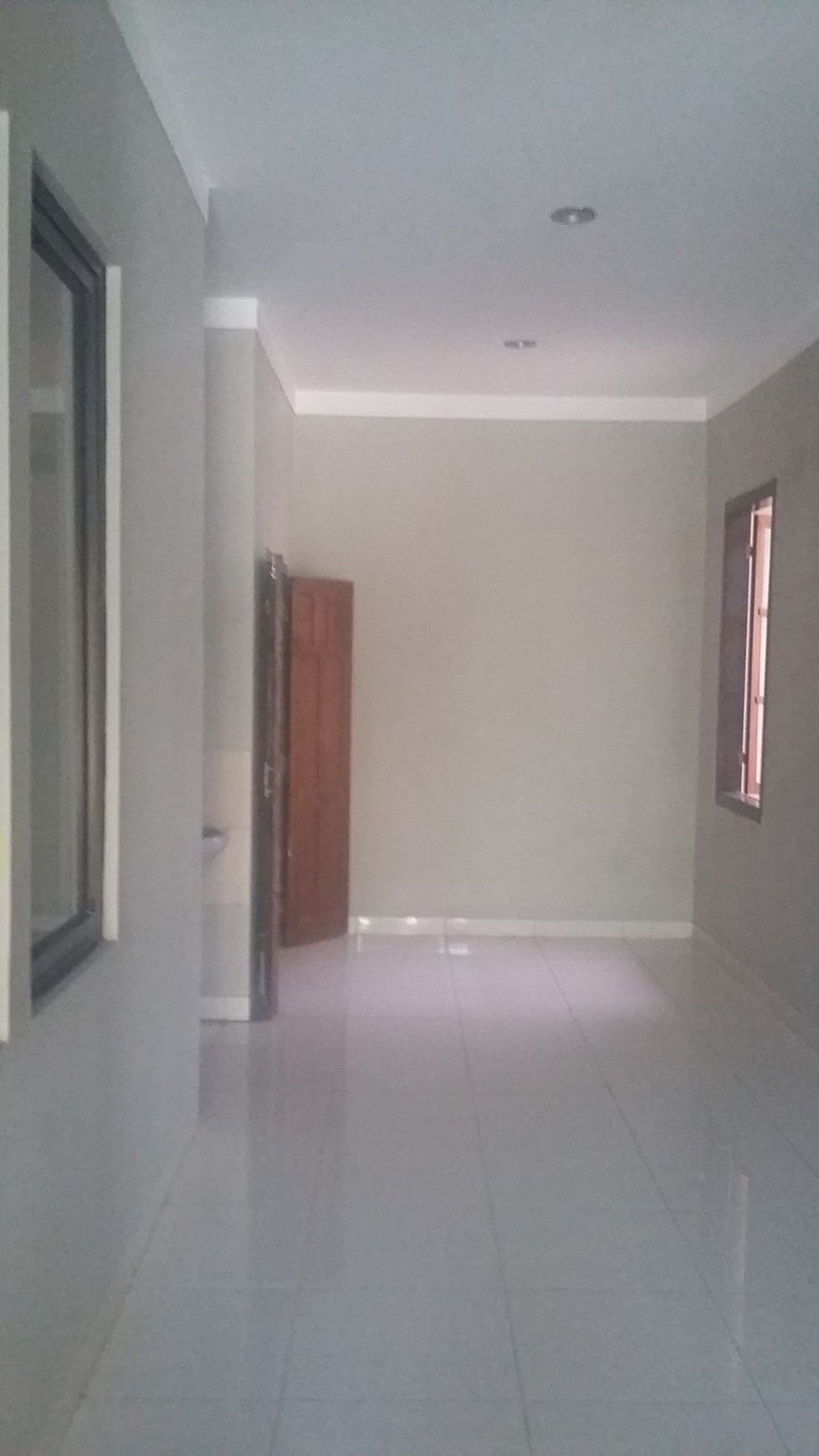 Rumah dalam cluster,siap huni di serpong