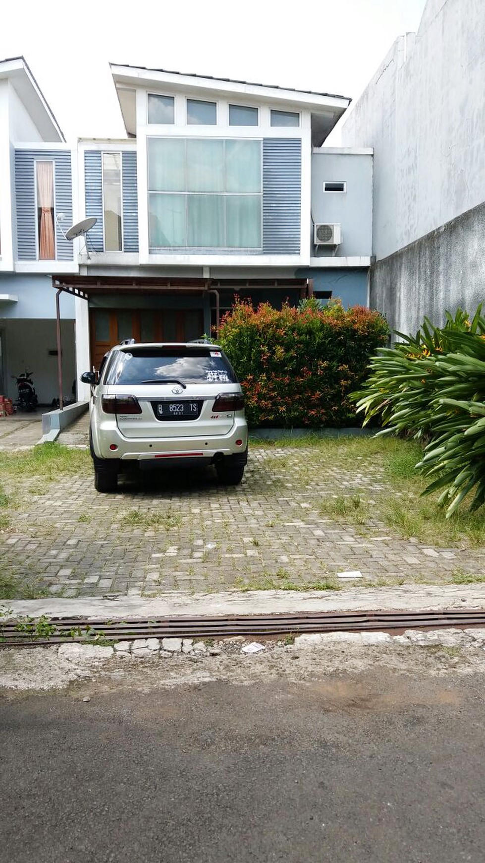 Dijual Rumah asri nyaman, aman, siap huni Di @Cireundeu, Ciputat