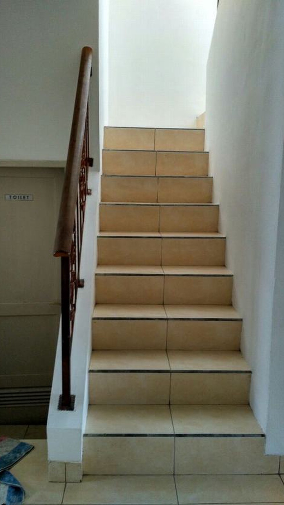 Dijual Rumah Asri, Tengah kota, dekat Taman Kota 2, Toll BSD City, siap huni