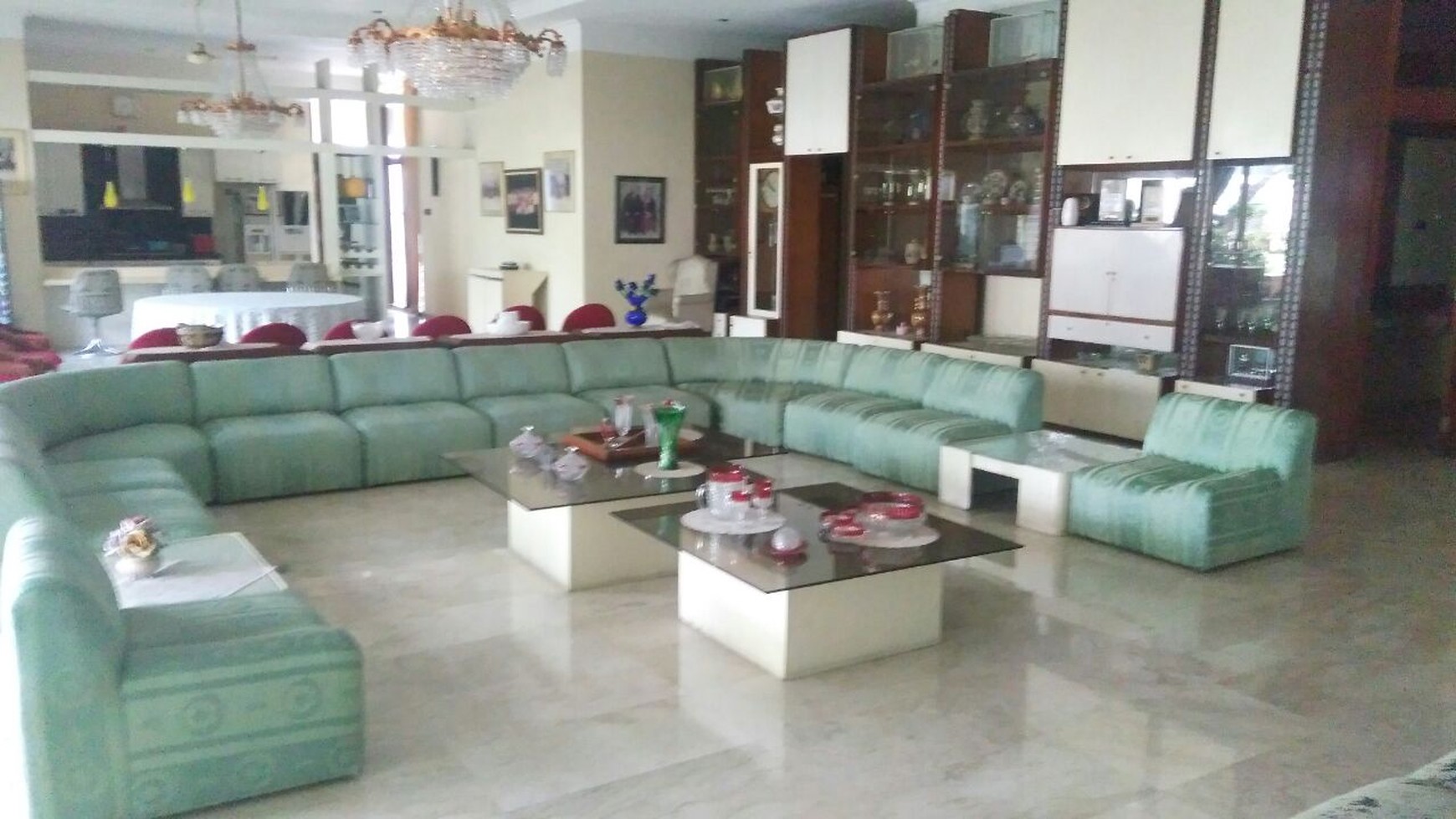 Rumah Lama Terawat dengan Lokasi Strategis @ Pejaten Barat Raya, Jakarta Selatan